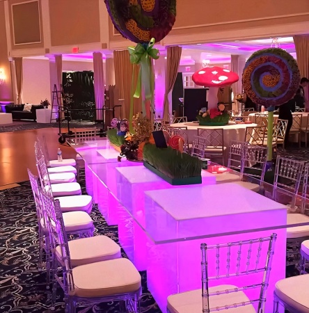 Светильник Куб 50 с питанием от АКБ, RGB