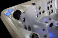 Гидромассажный СПА бассейн Joyee SPA London-L Гидромассажный СПА бассейн Joyee SPA London-L